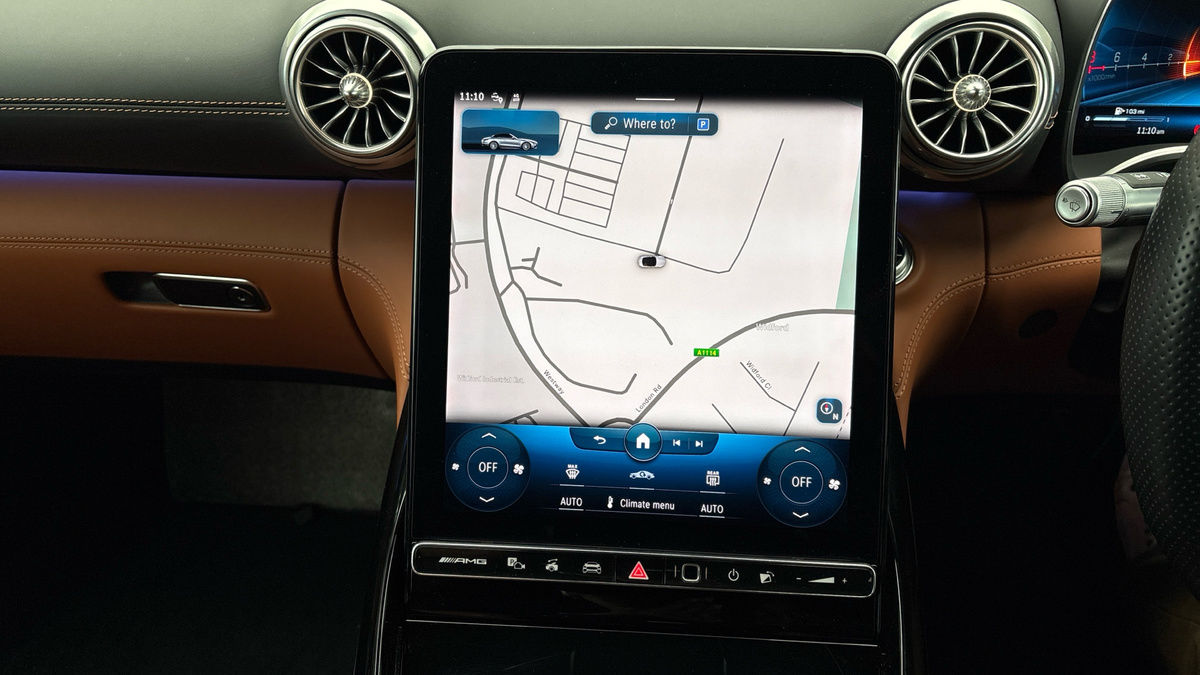 Mercedes-Benz SL Image 17