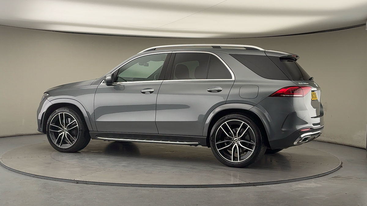 More views of Mercedes-Benz GLE