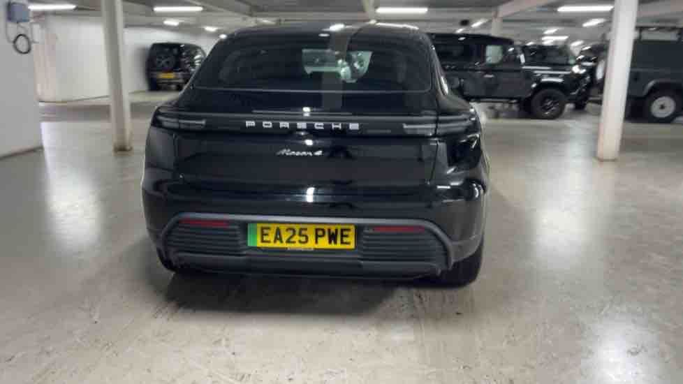 More views of Porsche Macan