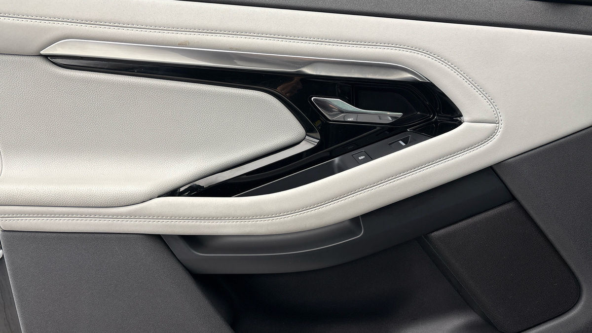 Land Rover Range Rover Evoque Image 19