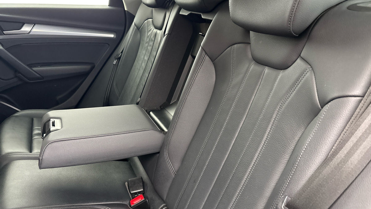 Audi Q5 Image 9