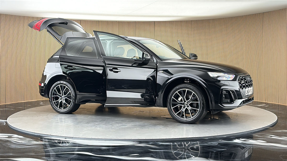 More views of Audi Q5