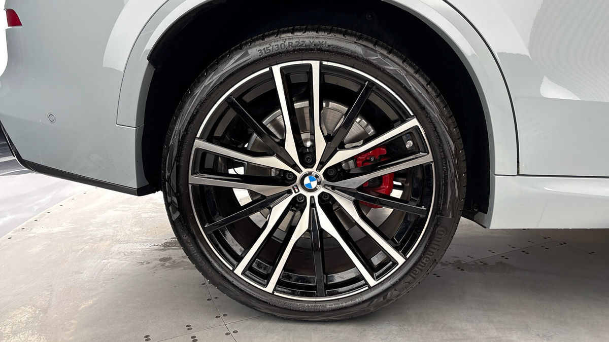 BMW X5 Image 10