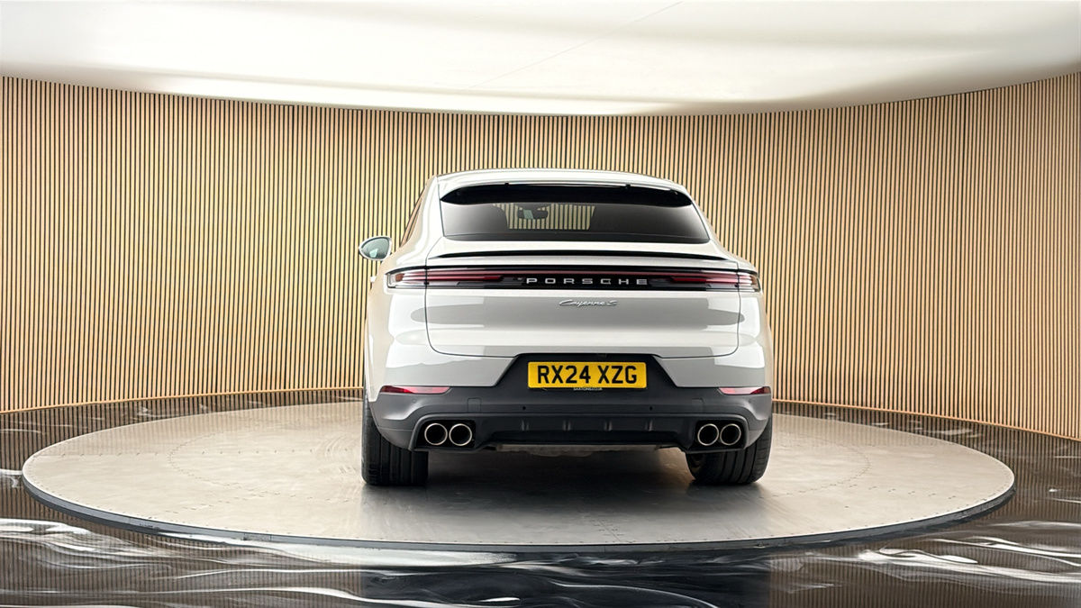 More views of Porsche Cayenne