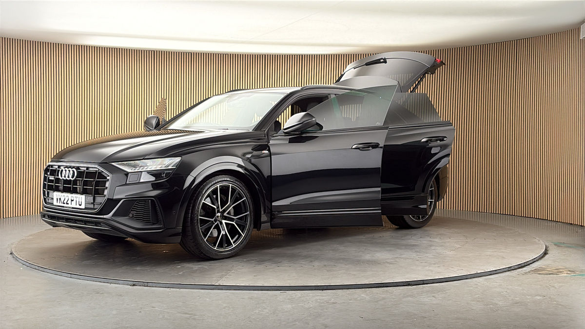 Audi Q8 Image 22