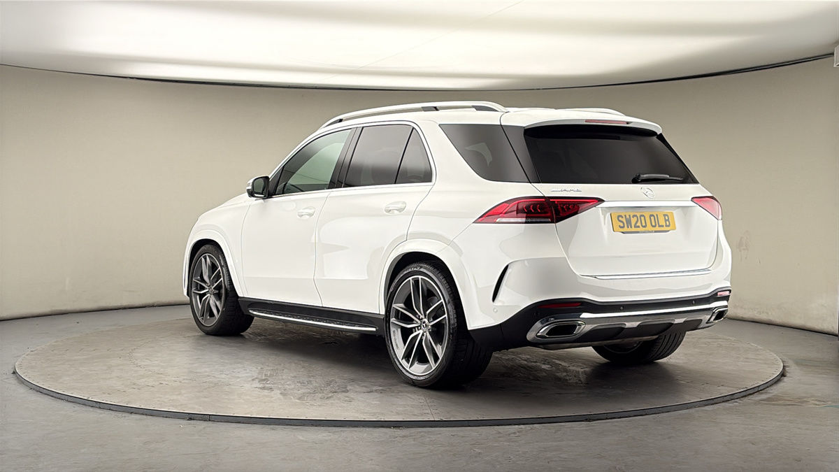 Mercedes-Benz GLE Image 2