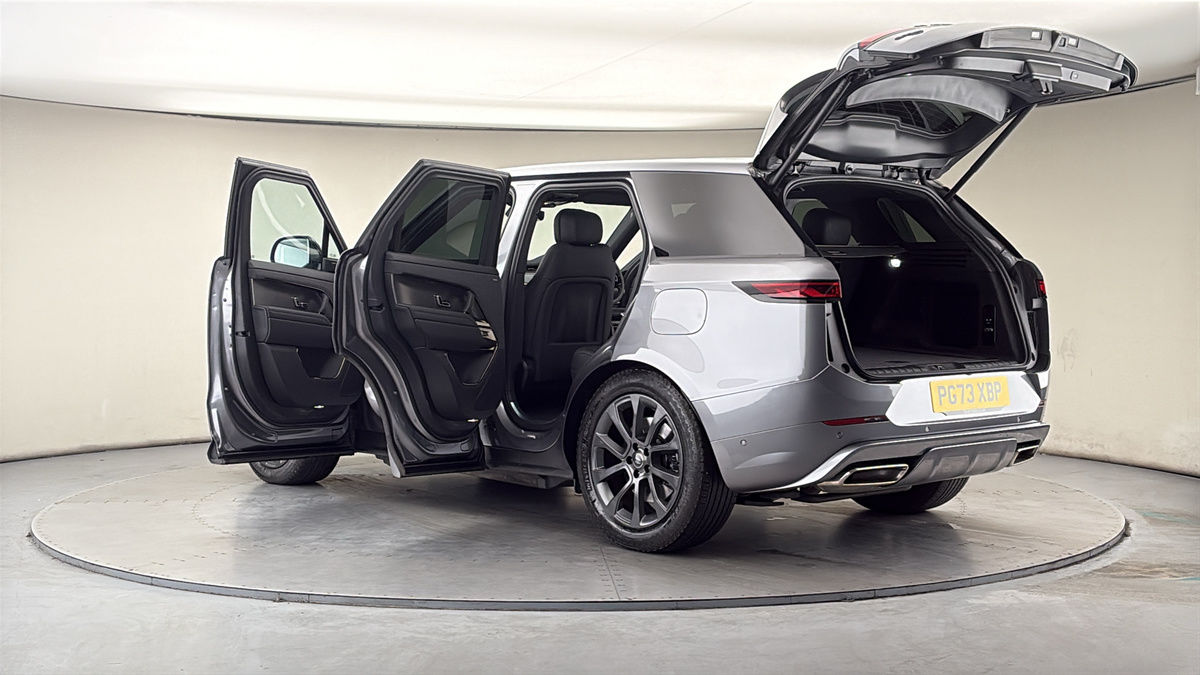 More views of Land Rover Range Rover Sport