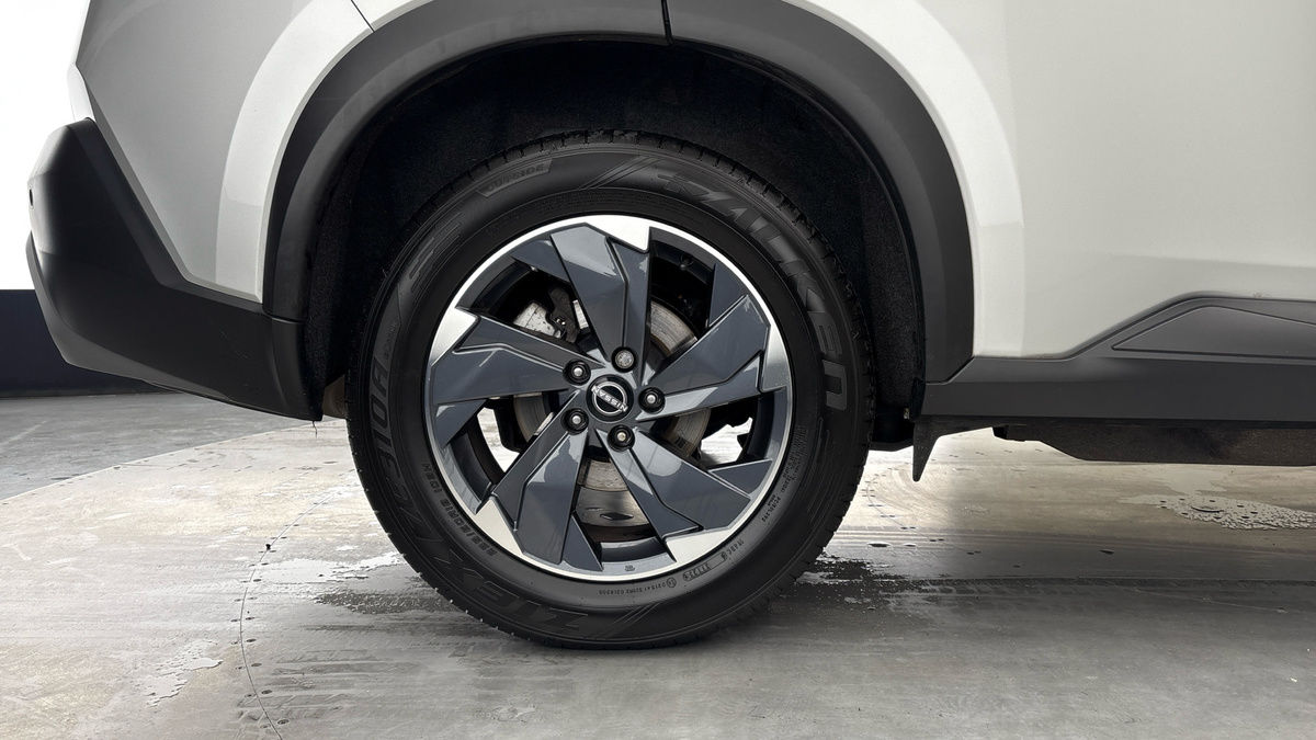 Nissan X-Trail Image 10