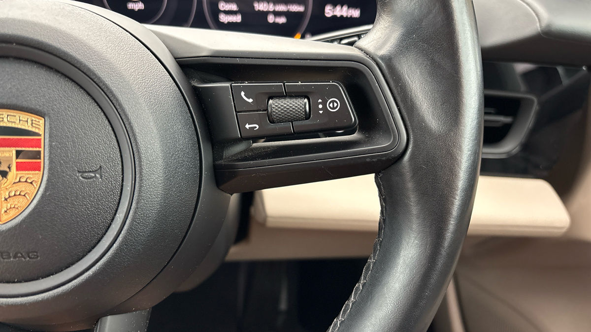 Porsche Taycan Image 14