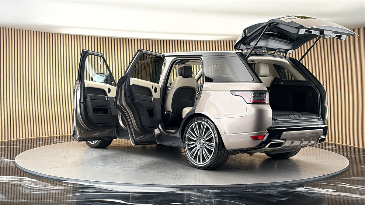 More views of Land Rover Range Rover Sport