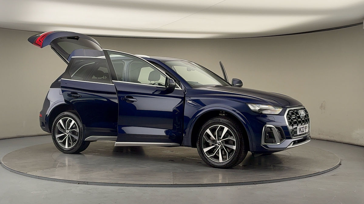 More views of Audi Q5