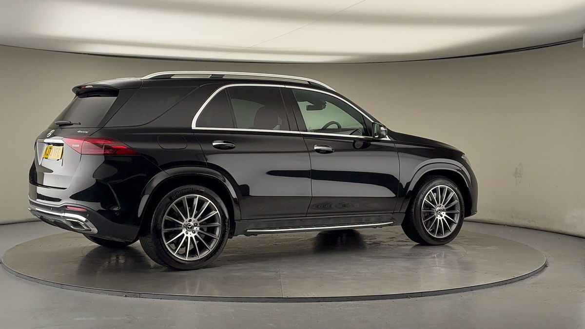 More views of Mercedes-Benz GLE