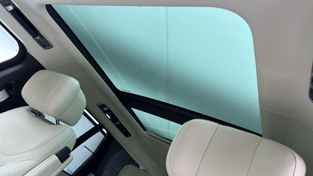 Land Rover Range Rover Image 6