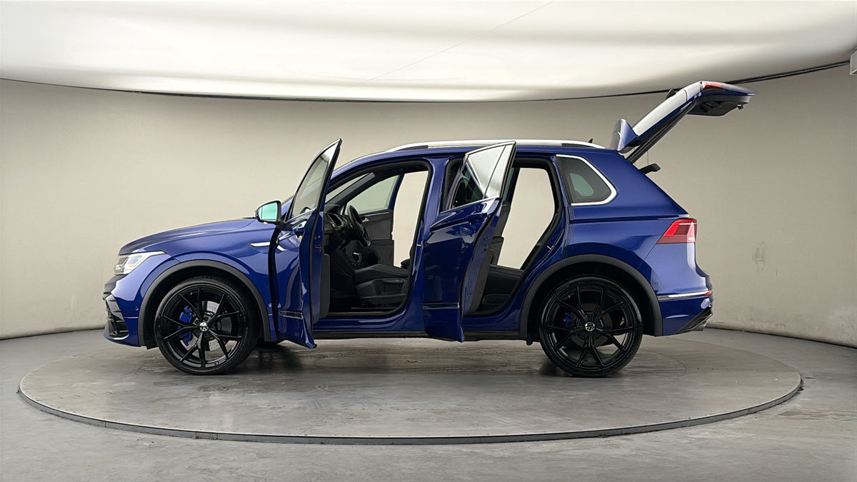 More views of Volkswagen Tiguan