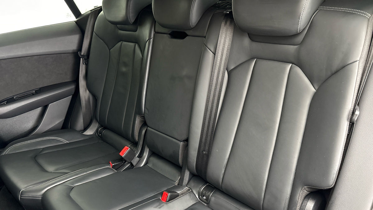 Audi Q8 Image 8