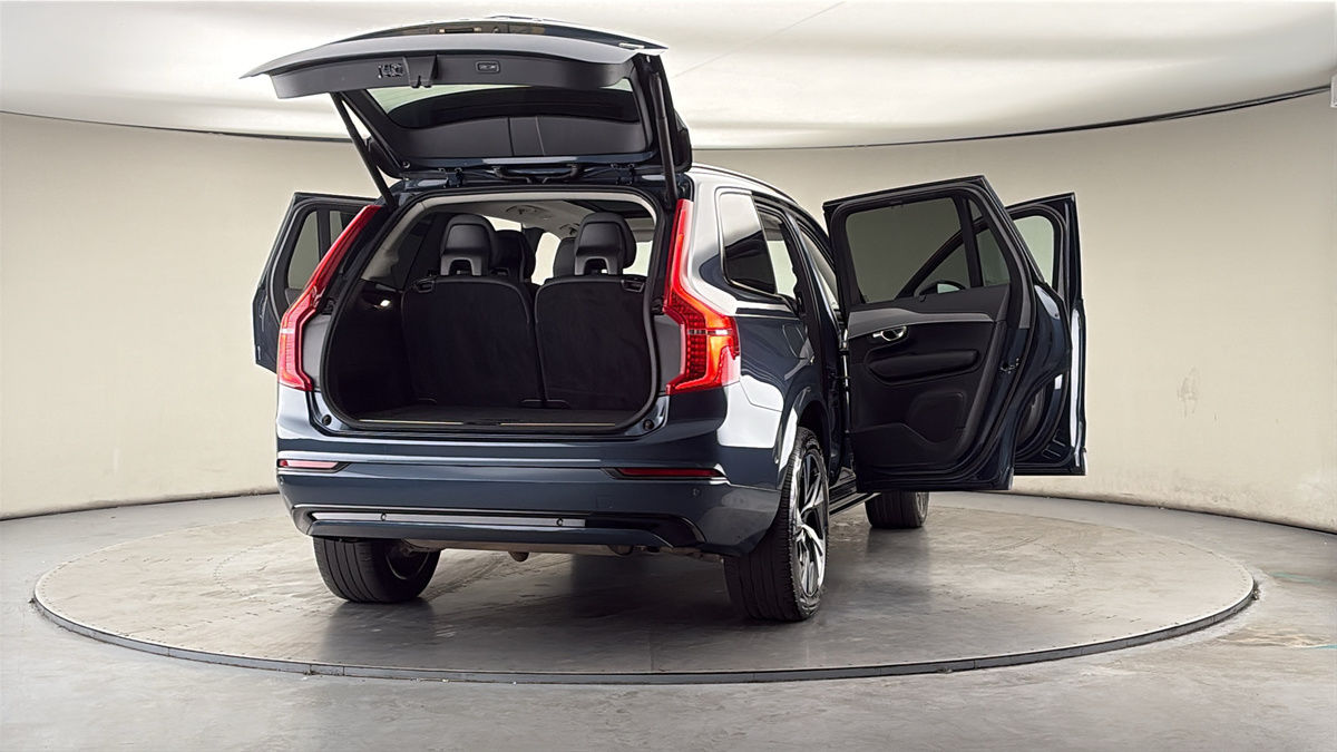 More views of Volvo XC90