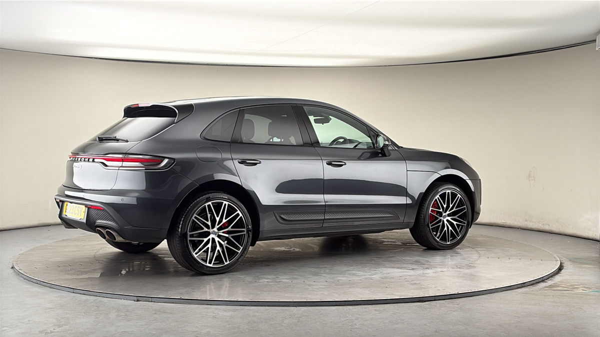 More views of Porsche Macan