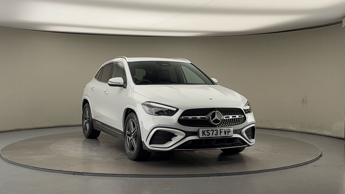 More views of Mercedes-Benz GLA