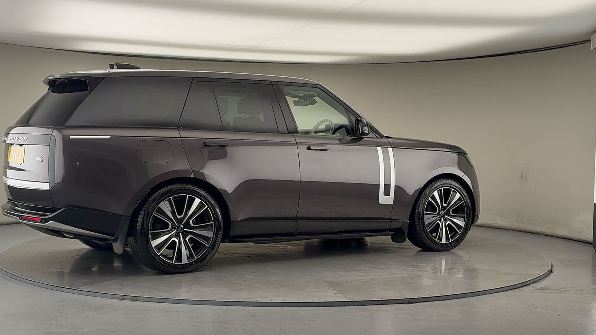 More views of Land Rover Range Rover