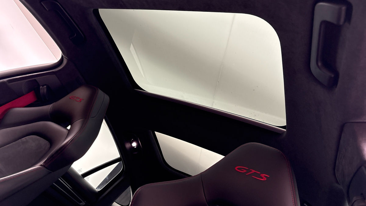 Porsche Panamera Image 6