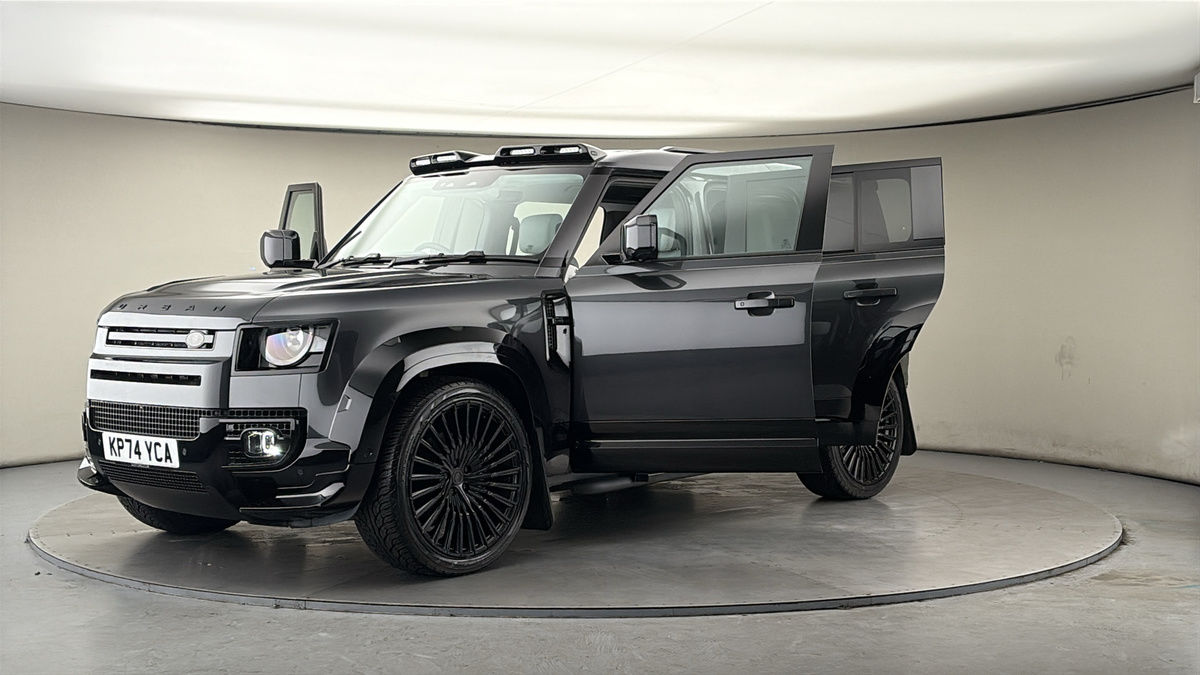 Land Rover Defender 110 Urban Image 22