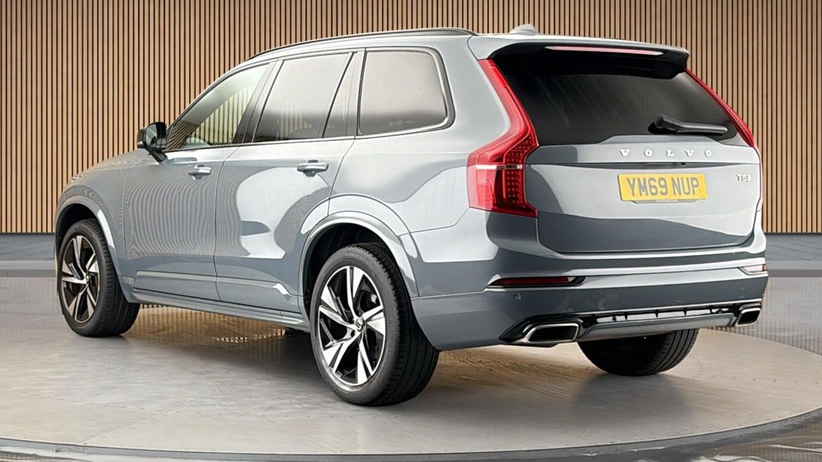 Volvo XC90 Image 2