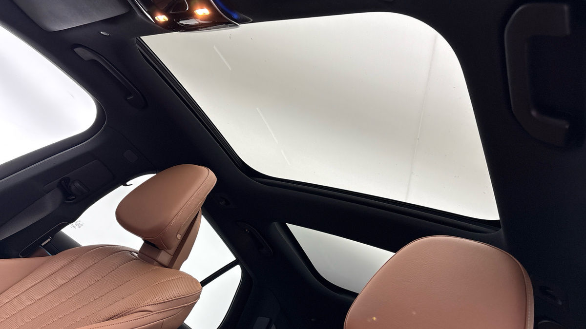 Mercedes-Benz E Class Image 6