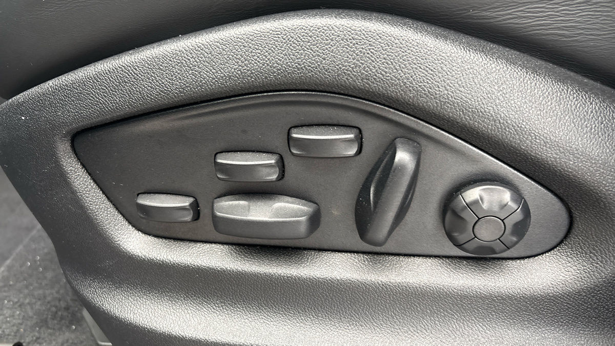 Porsche Cayenne Image 41