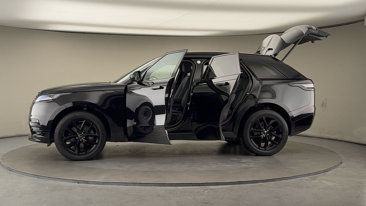 More views of Land Rover Range Rover Velar