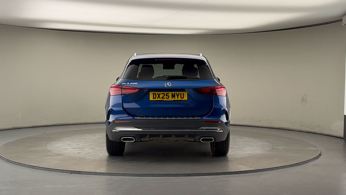 Mercedes-Benz GLA Image 4