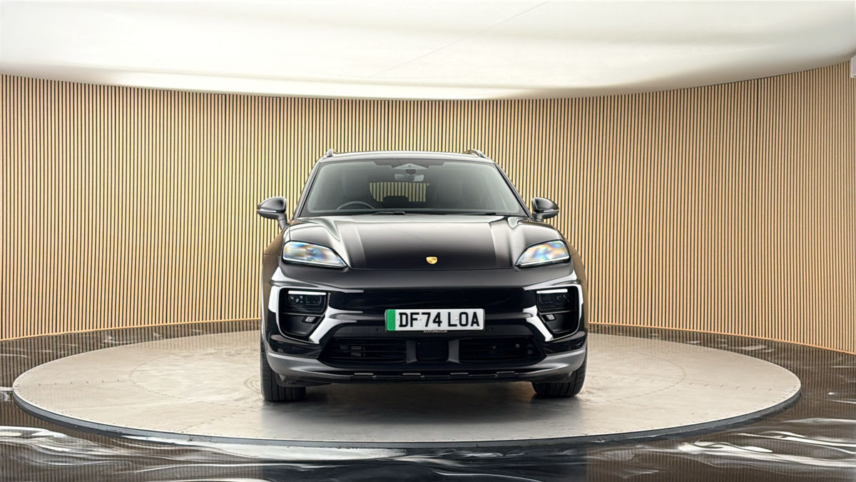 More views of Porsche Macan