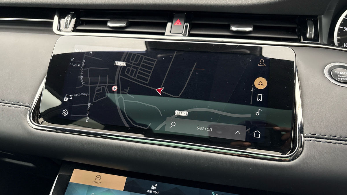 Land Rover Range Rover Evoque Image 17