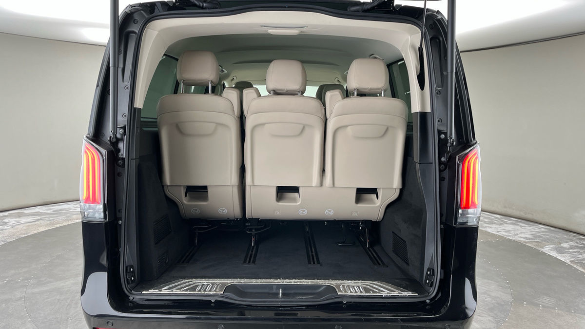 Mercedes-Benz V Class Image 11