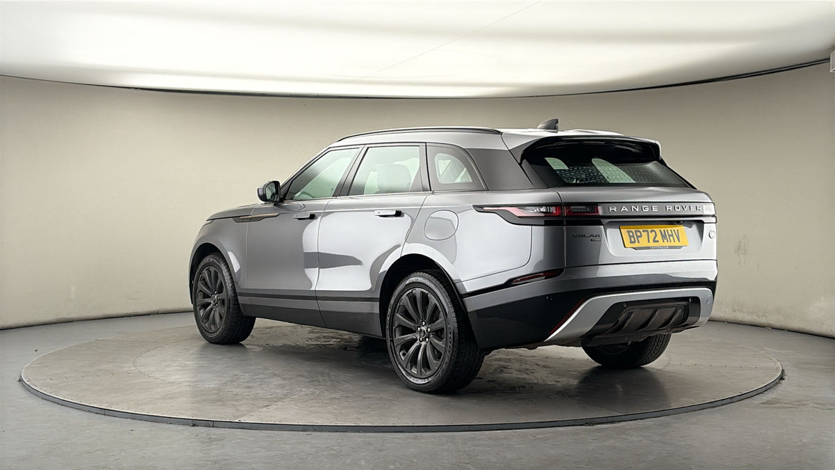 Land Rover Range Rover Velar Image 2