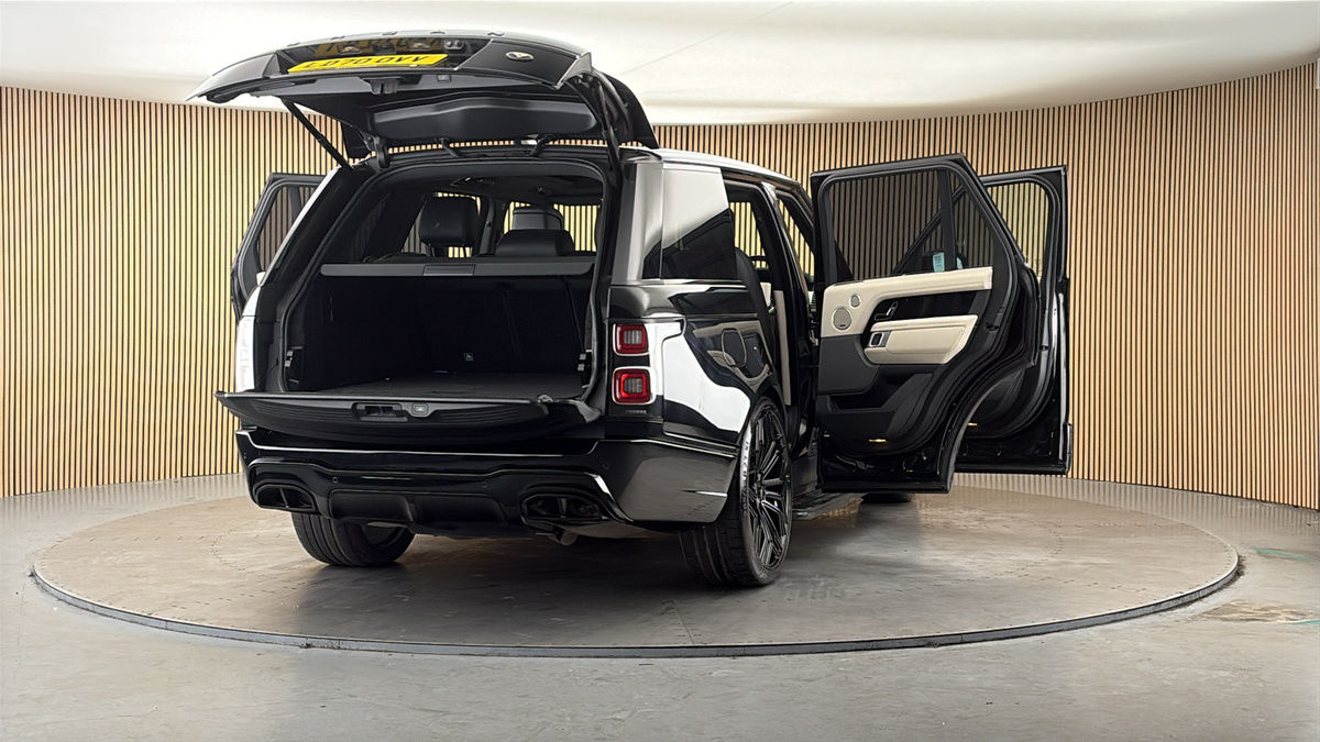 More views of Land Rover Range Rover
