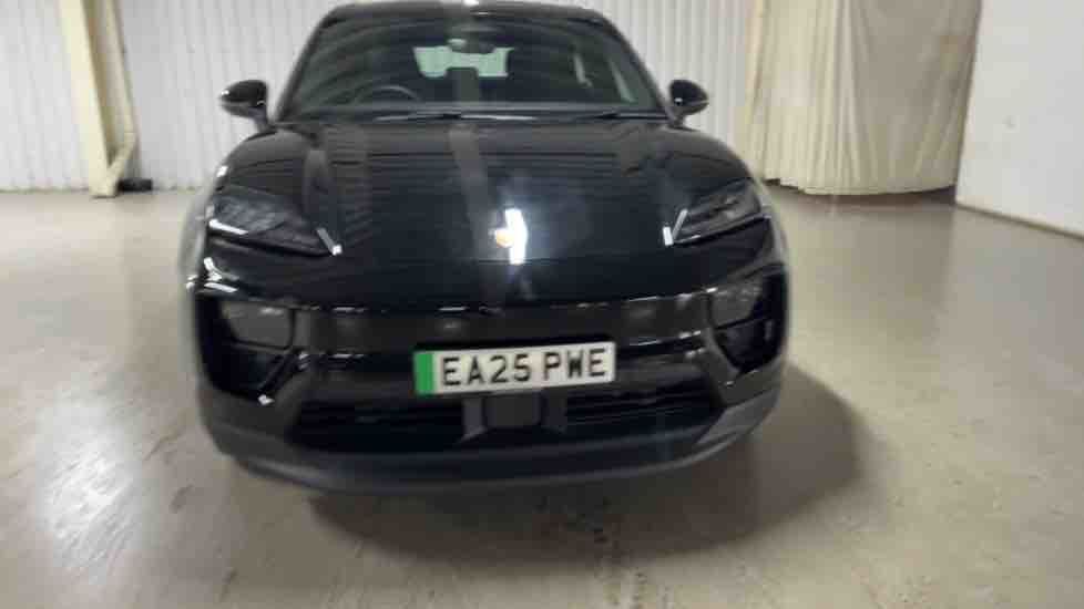 More views of Porsche Macan