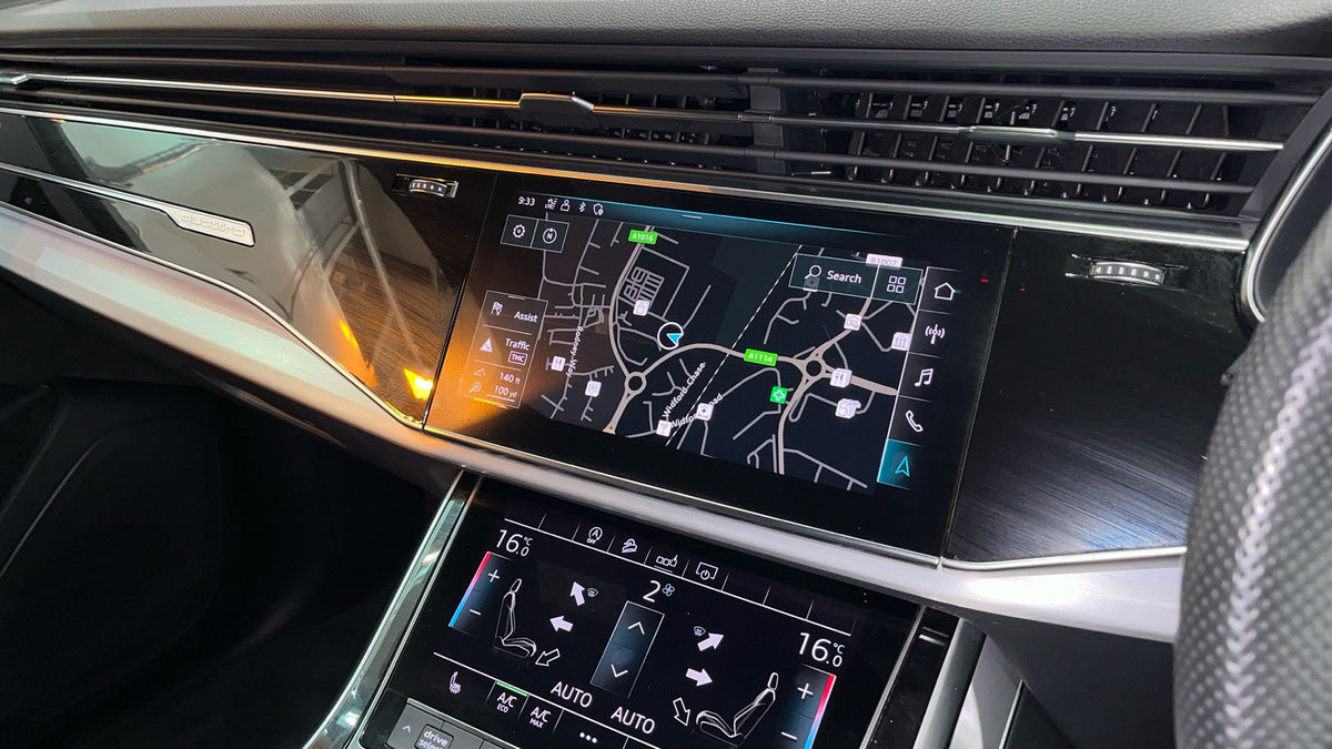 Audi Q7 Image 17