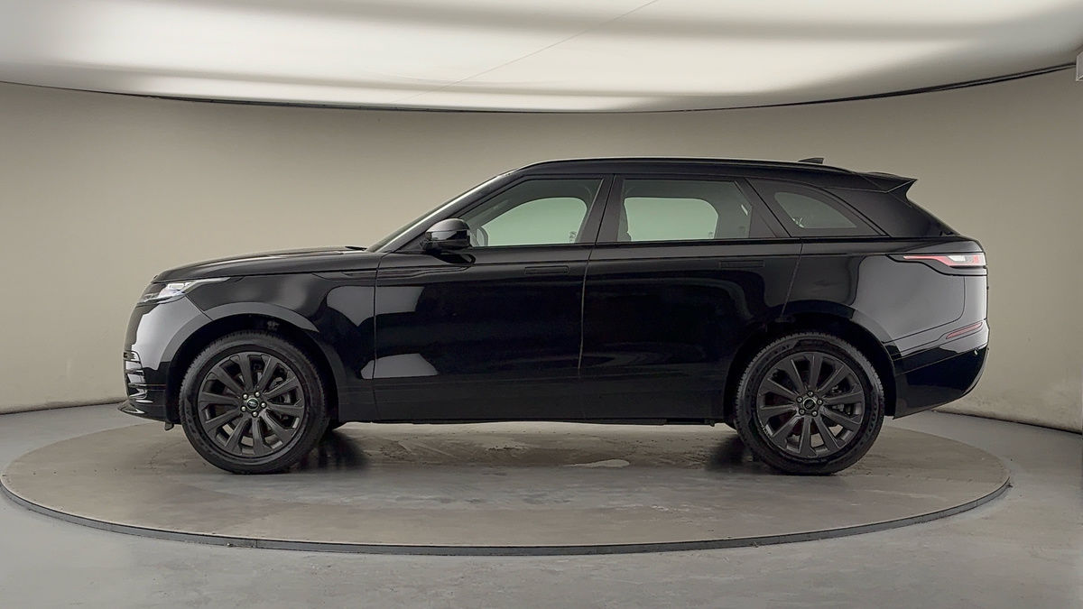 Land Rover Range Rover Velar Image 15