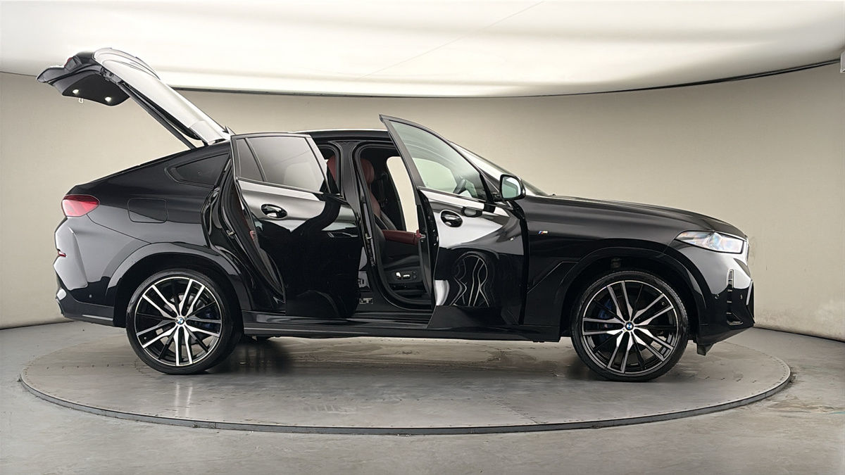 More views of BMW X6