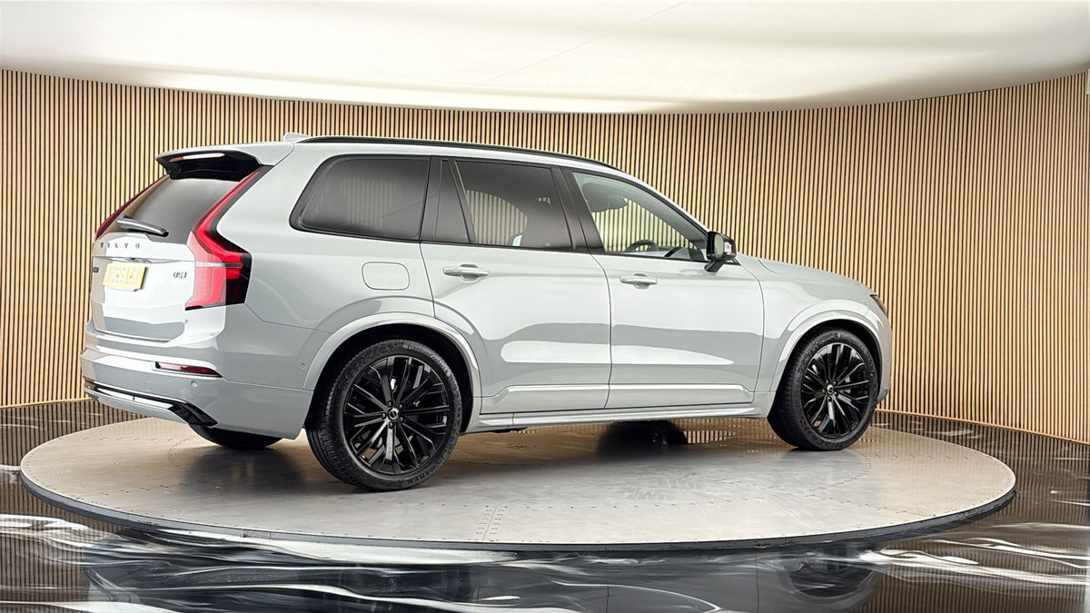 More views of Volvo XC90