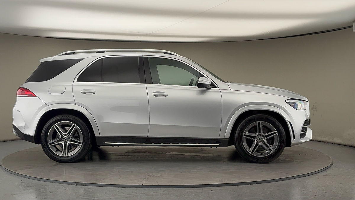 Mercedes-Benz GLE Image 16