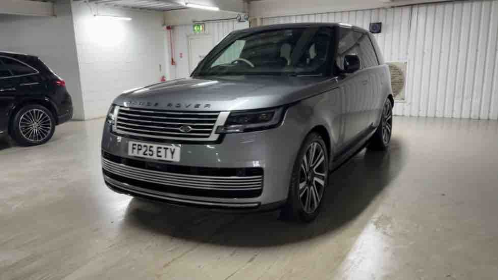 More views of Land Rover Range Rover