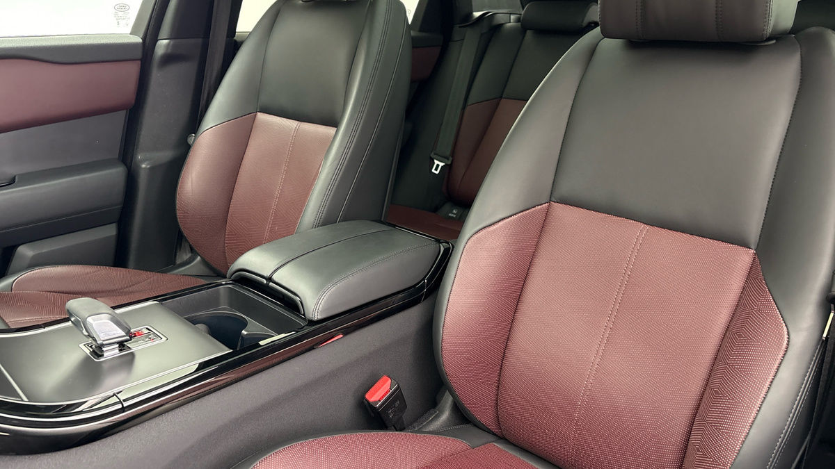 Land Rover Range Rover Velar Image 7