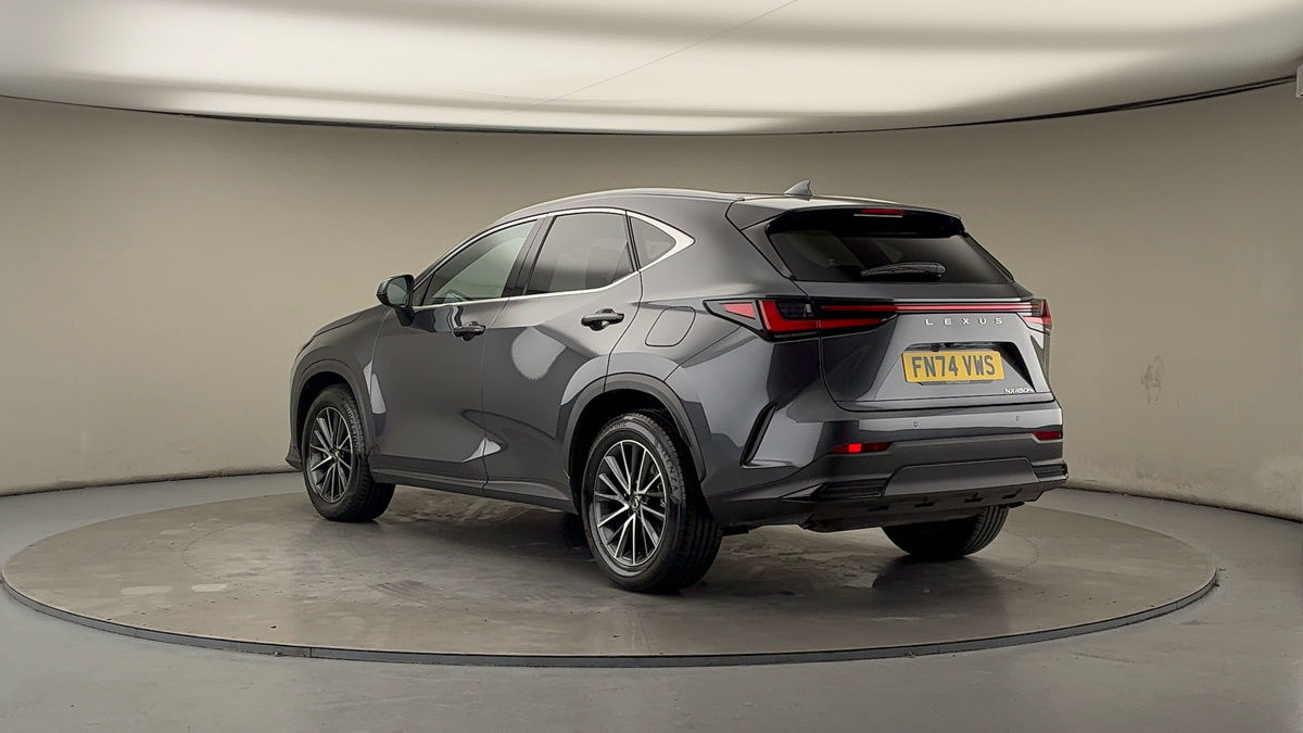 Lexus NX Image 2
