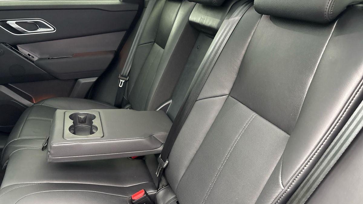 Land Rover Range Rover Velar Image 9