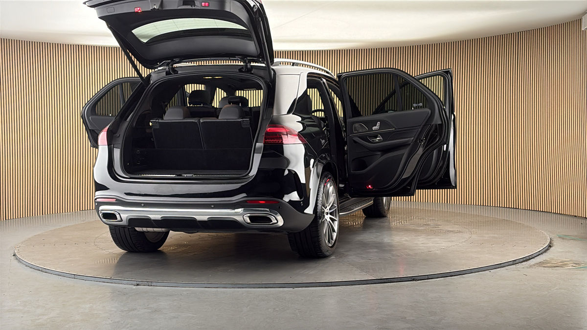 More views of Mercedes-Benz GLE