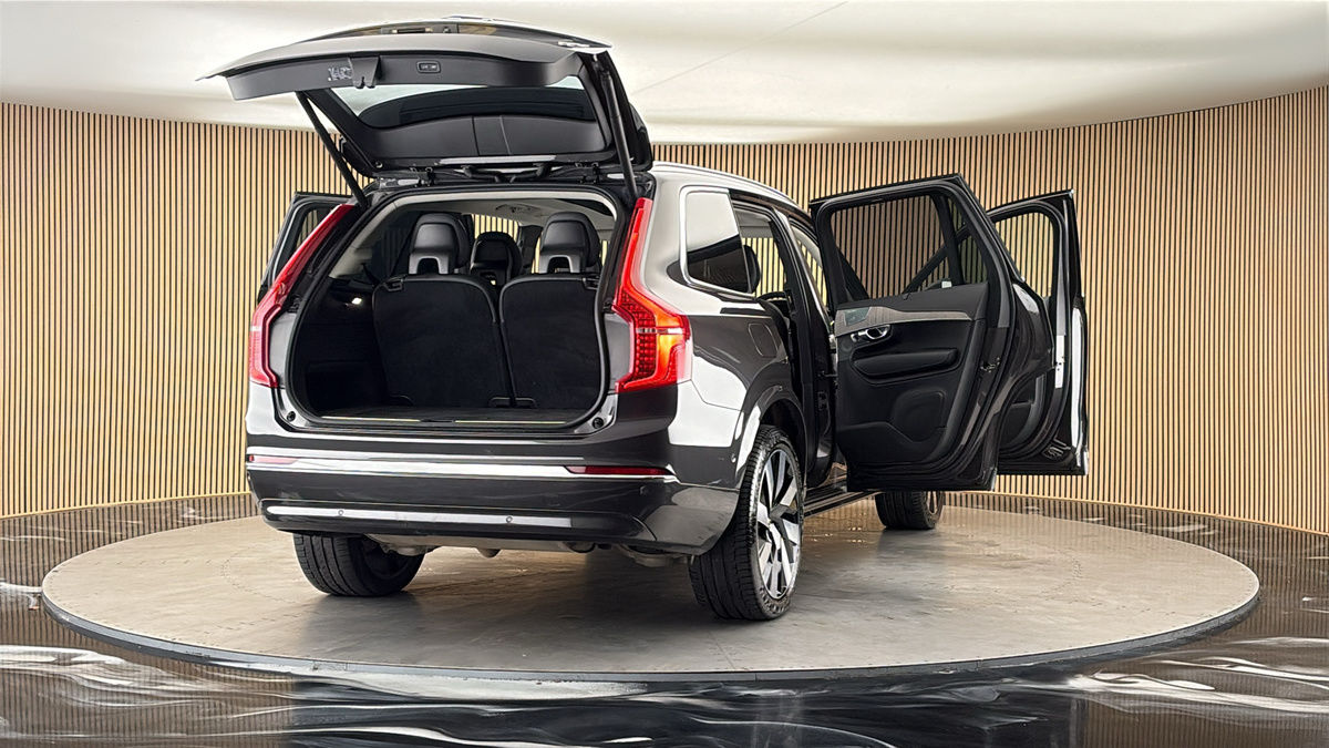 More views of Volvo XC90