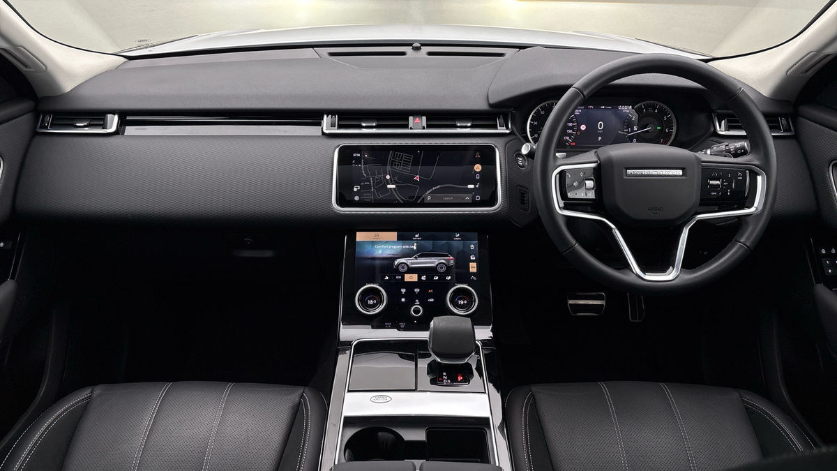 Land Rover Range Rover Velar Image 12