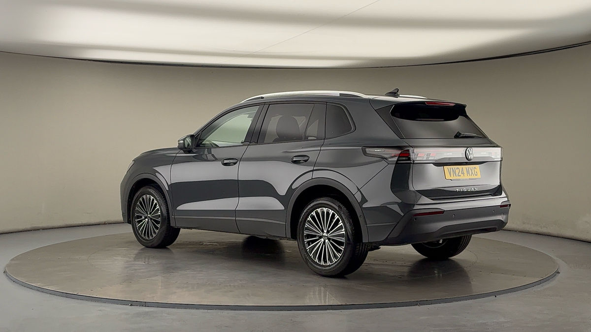 More views of Volkswagen Tiguan