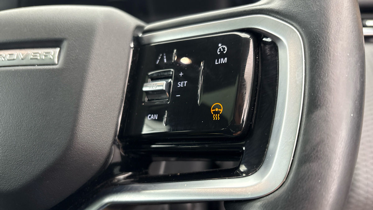 Land Rover Range Rover Velar Image 27